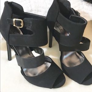 Qupid velvet heels